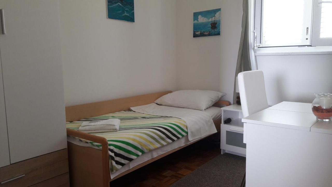 Apartman-Maja-Krk Krk Town Exterior photo